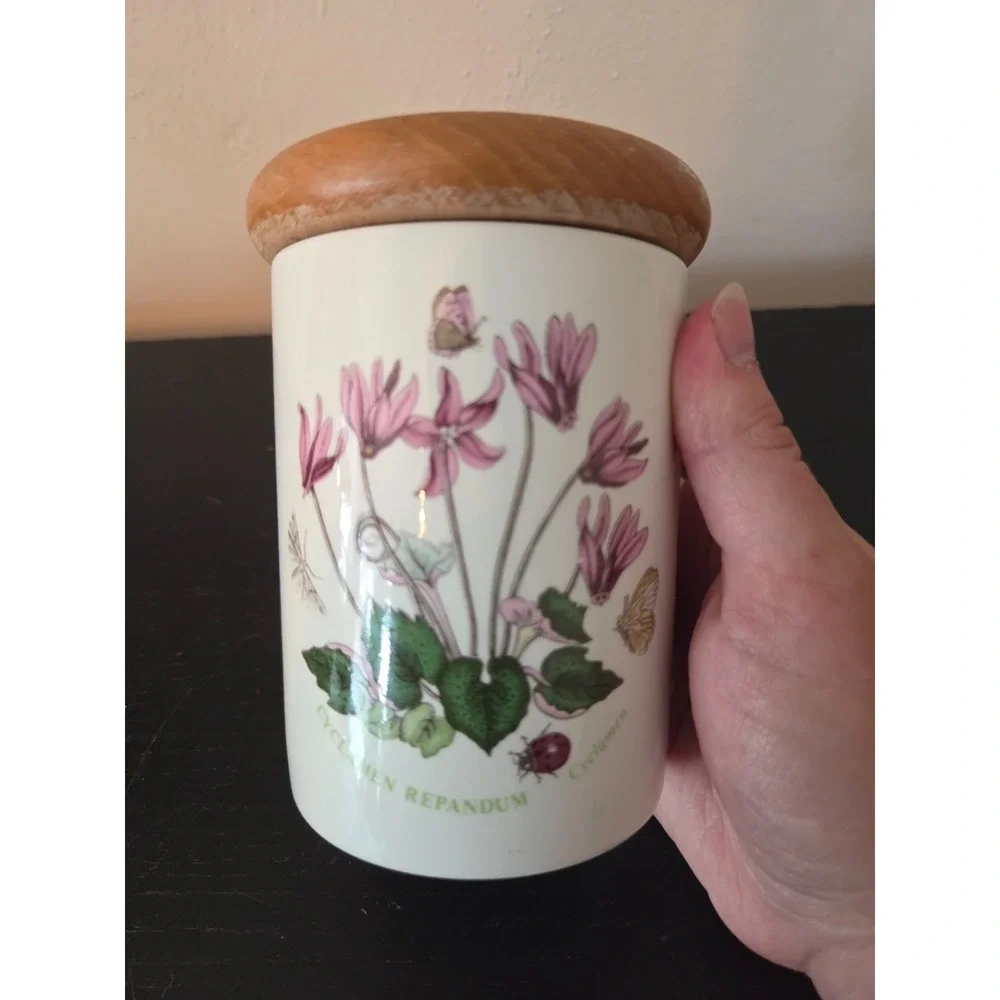 Portmeirion Botanic Garden Canister w/ Lid Cyclamen Repandum 4.5''